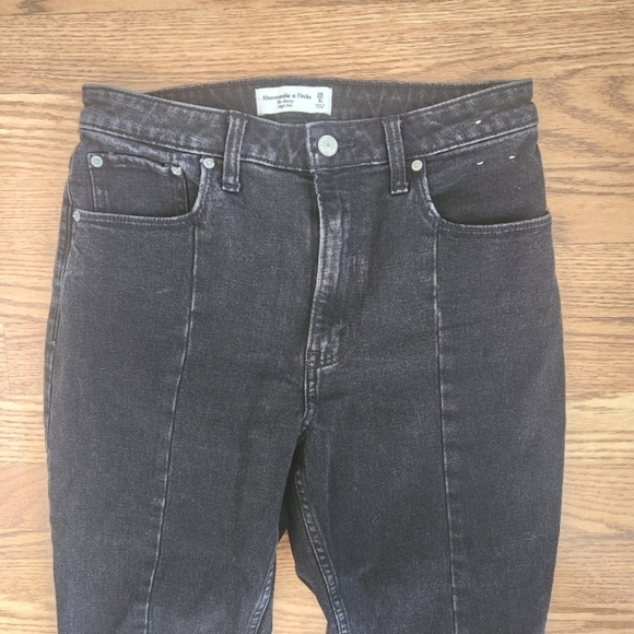 EUC Abercrombie & Fitch The Skinny High Rise In Black, Size 6/28 - Picture 5 of 9